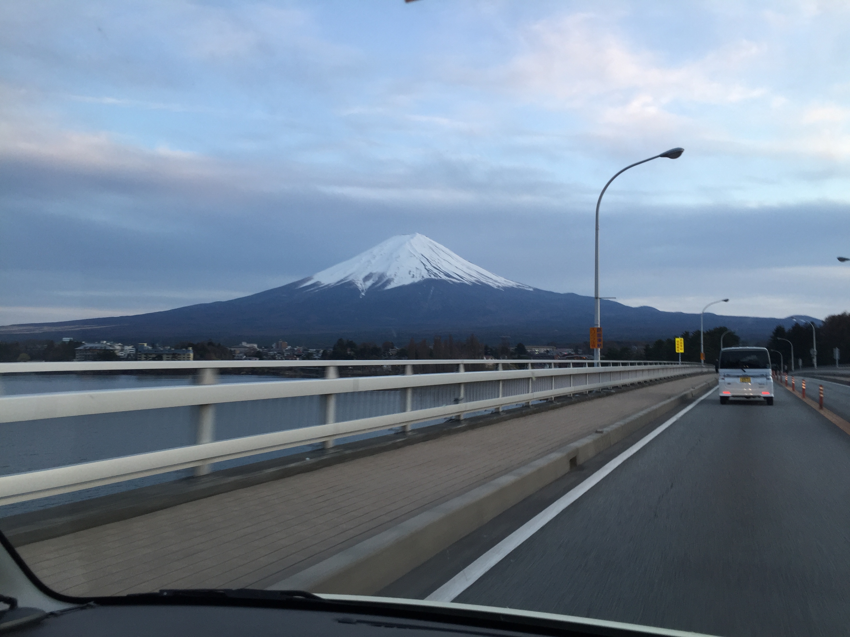 河口湖大橋からの富士山