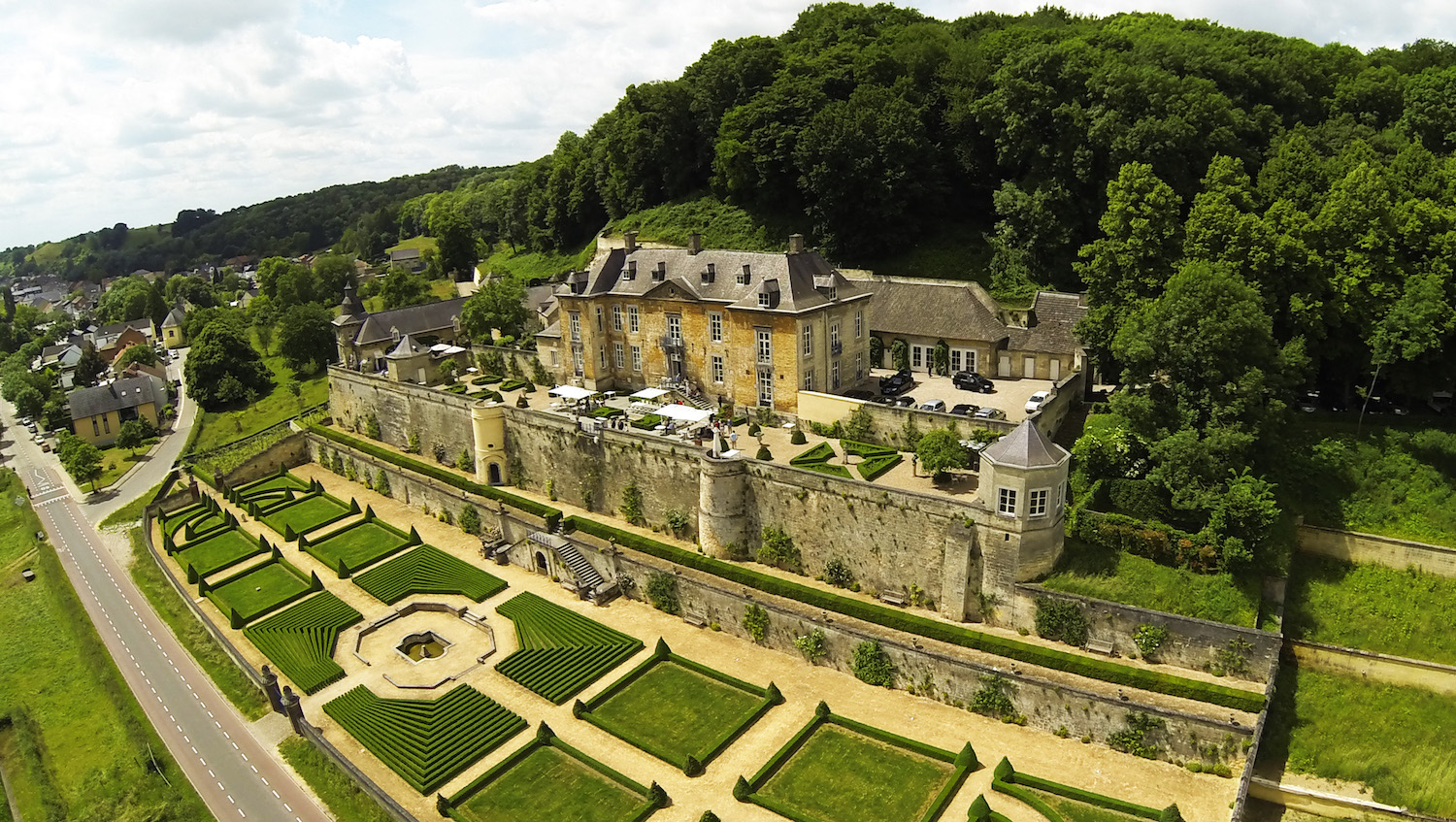 Chateau Neercanne